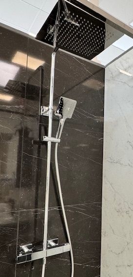 Déstockage colonne de douche Ondyna - Le Comptoir