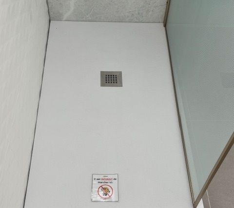 Déstockage receveur de douche Fiora - Le Comptoir